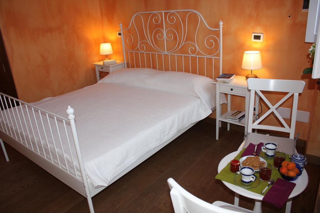トリノ Piazzetta Consolata Bed & Breakfast 部屋 写真