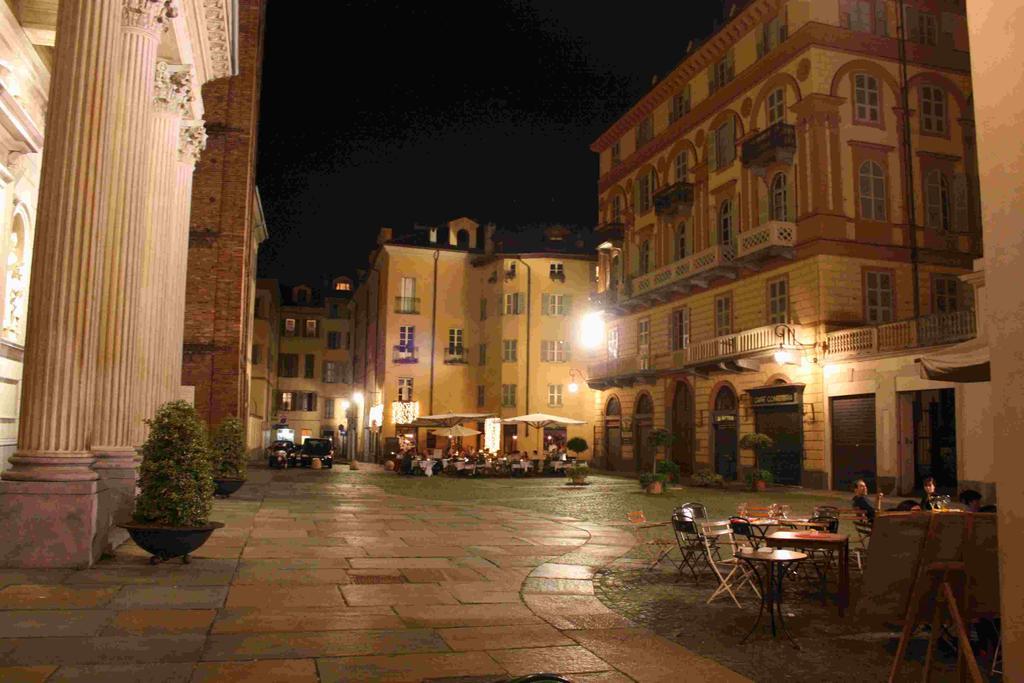 トリノ Piazzetta Consolata Bed & Breakfast エクステリア 写真