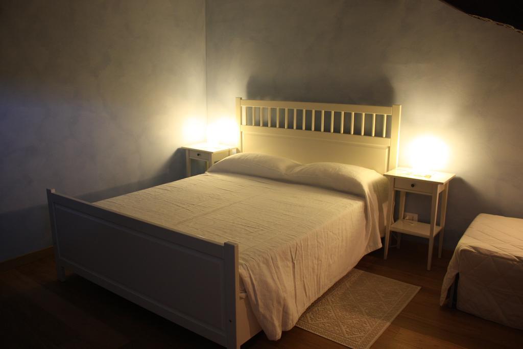 トリノ Piazzetta Consolata Bed & Breakfast エクステリア 写真